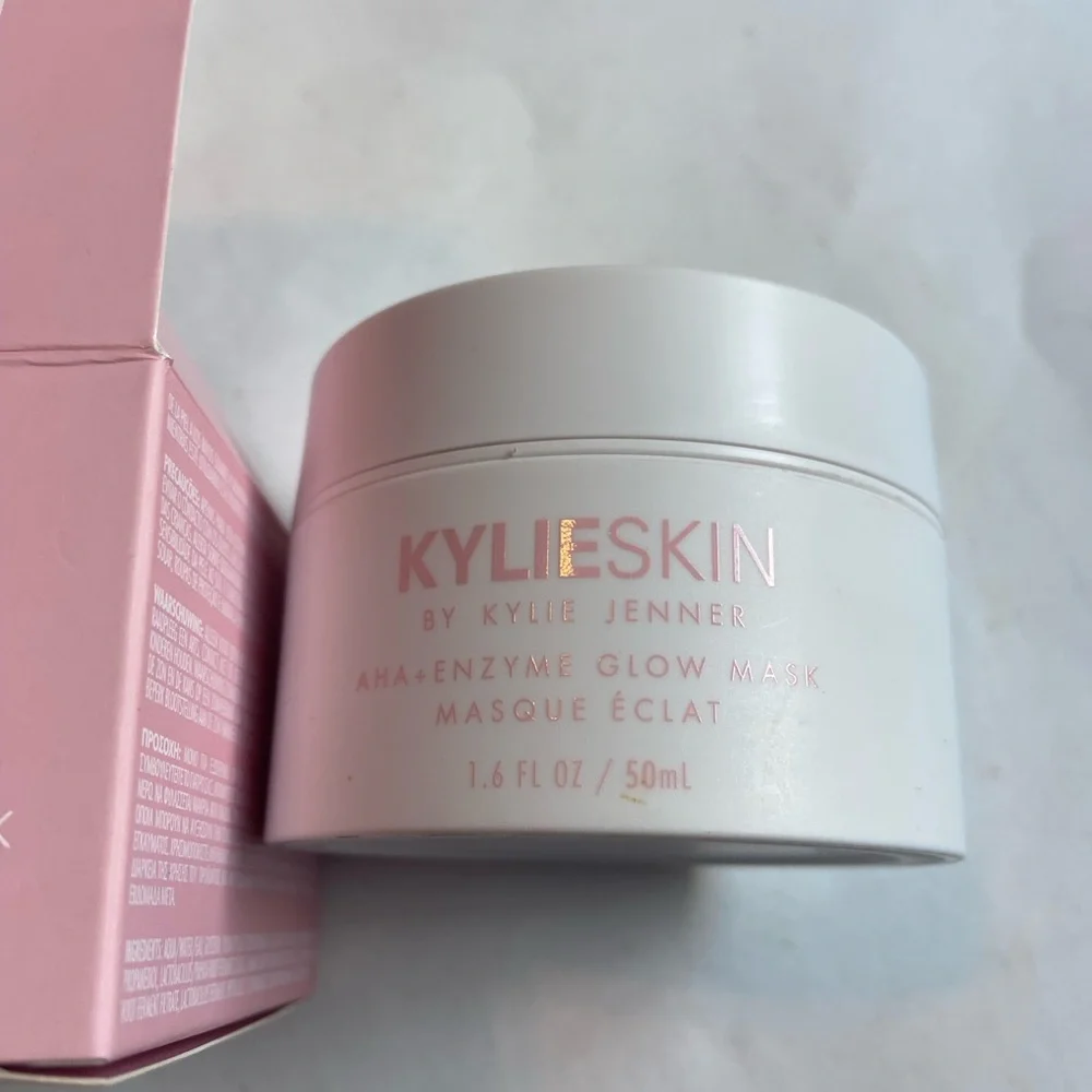 Kylieskin glow mask - Picture 2 of 2